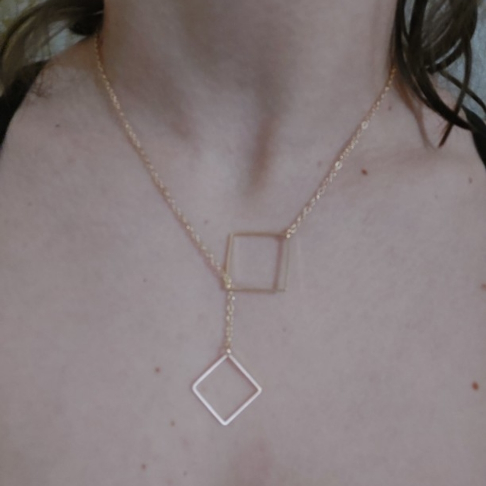 Square pendant necklace. - Picture 4 of 7